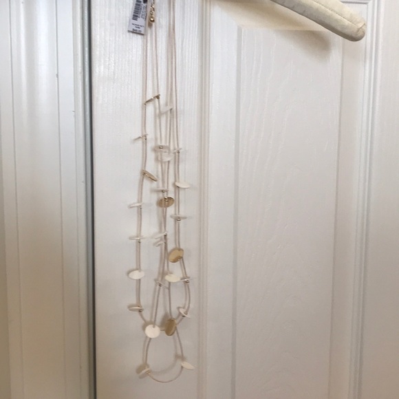 New Chico’s Necklace - neutral shell - Picture 3 of 6